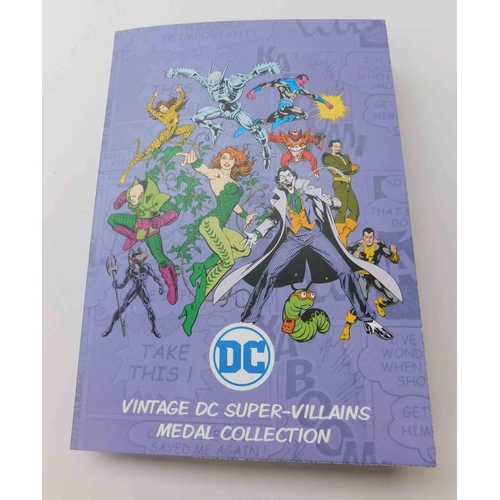 265 - 24k Gold plated - DC super villains medal collection