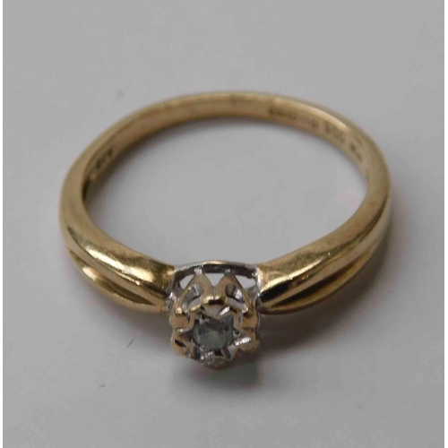 266 - 9ct Gold - diamond set - solitaire ring - size L