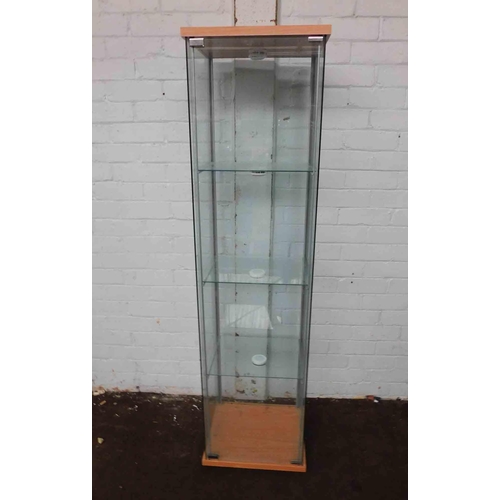 537 - Glass display cabinet