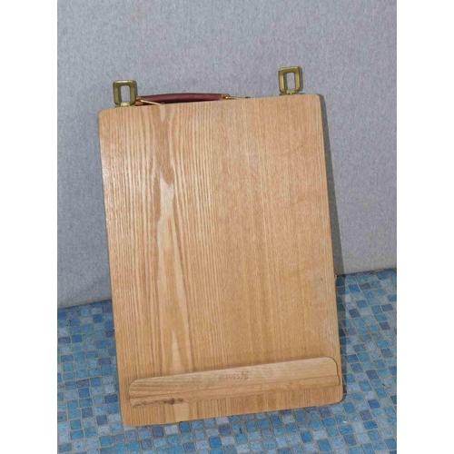 543 - Reeves Cambridge wooden table top adjustable easel with art supplies inside