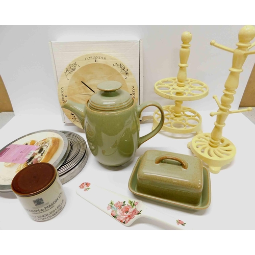 70 - Mixed items including - stoneware