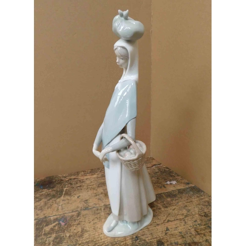 217 - Lladro girl with basket - no damage, 13 1/2