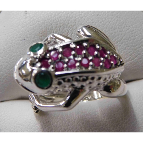 266 - Silver stone set frog ring - size P 1/2