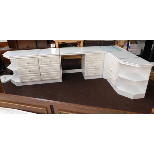 817 - Large collection of white bedroom furniture