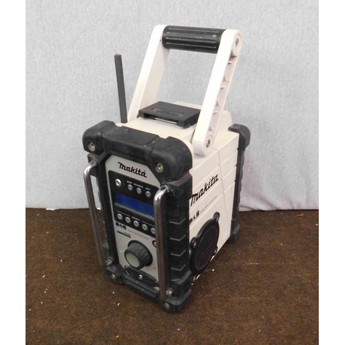 522 - Makita work mans radio w/o