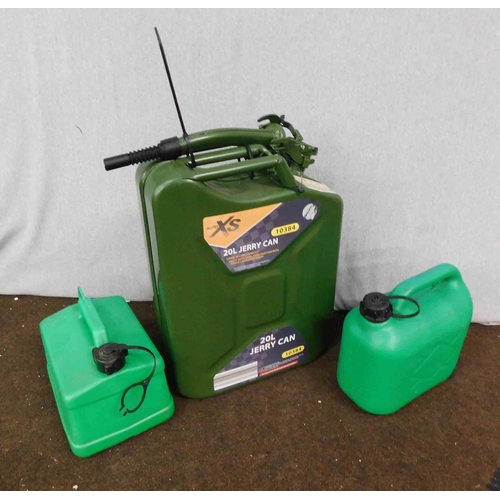 523 - 20L Jerry can and 2x 5L petrol cans