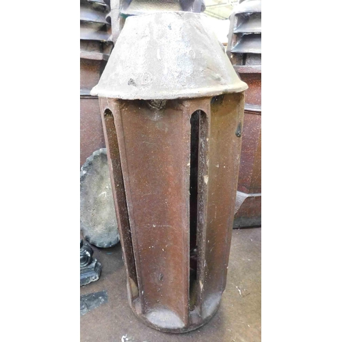 537 - Vintage slotted chimney pot