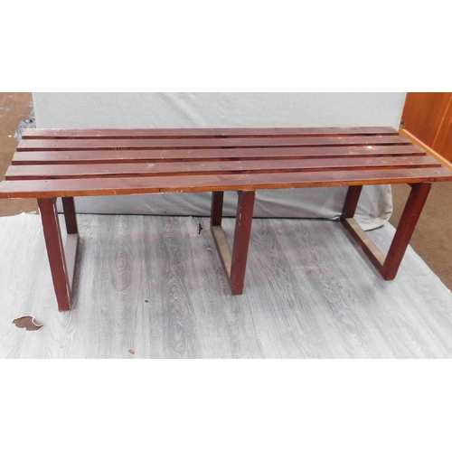 544 - Wooden bench