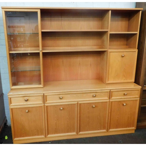 546 - Mid century 4 drawer/4 cupboard sideboard