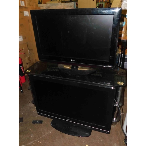 837 - LG flat screen TV & Goodmans flat screen TV with stand-both unchecked