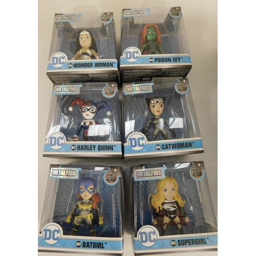 344 - 12x DC mini figures new and boxed; 2x Wonder Woman, Poison Ivy, Harley Quinn, Cat Woman, Bat Girl an... 