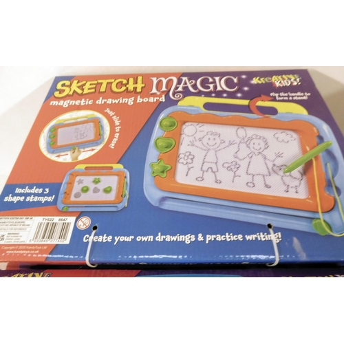 369 - 6x New and boxed 'Sketch Magic' magnetic drawing boards