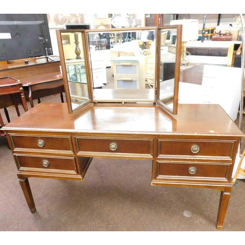 708 - Vintage dressing table