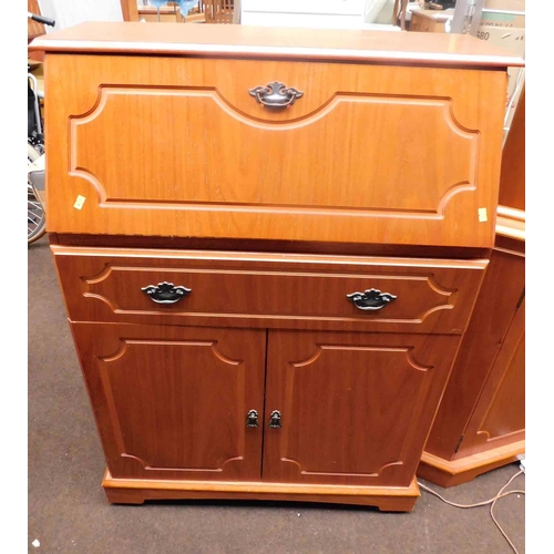 709 - Teak effect bureau