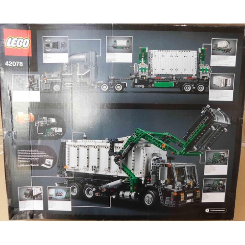 578 - 42078 Lego Technic mack truck - new/unused - slight tear to box