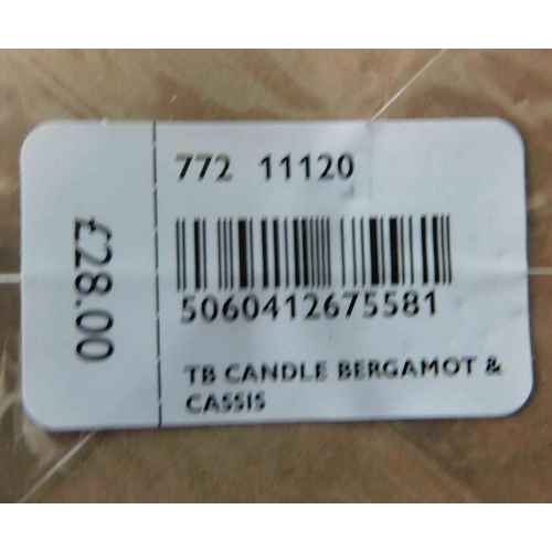 723A - 2x 200g Ted Baker scented candles both bergamot and cassis