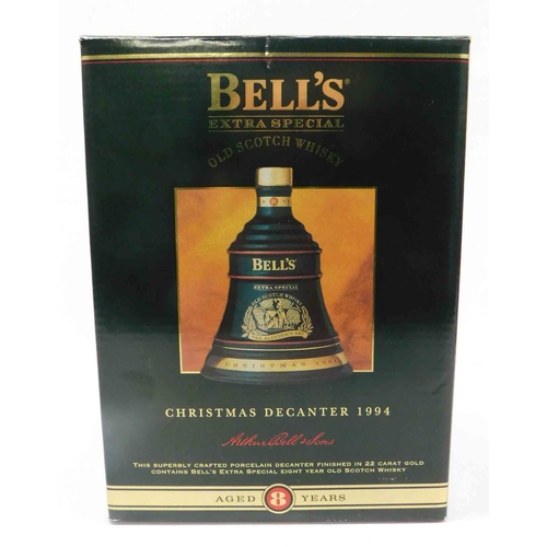 80G - Bells Whiskey - Christmas Decanter - Boxed &d Sealed - 36 year old 1994 - aged 8 year Ltd. Ed