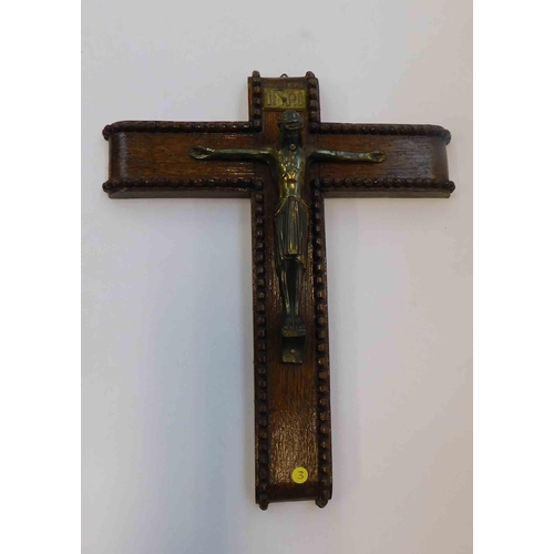 19 - Brass & oak -  vintage crucifix