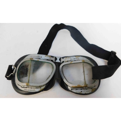 19A - Vintage - motorbike goggles...