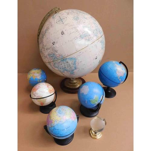 28 - Vintage - Replogle raised globe & desk lobes...