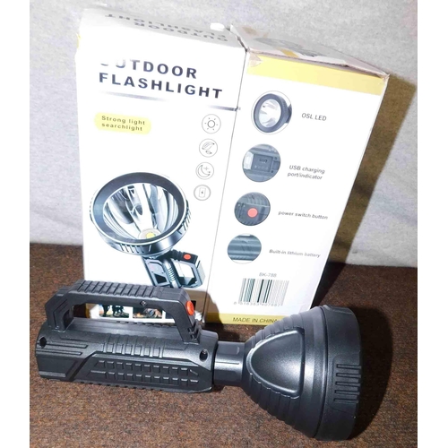 508 - 2x LED flashlight re-chargeable torches w/o