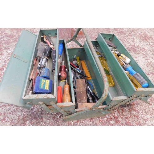 508a - Metal cantilever toolbox & tools