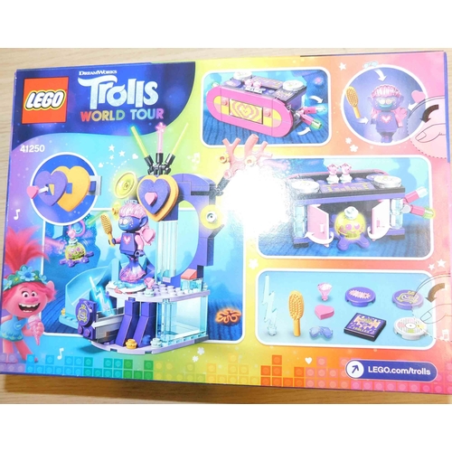 592 - New and boxed Lego Trolls World Tour 41250 - 5+
*All monies go to Bradford Hospital charity, no comm... 