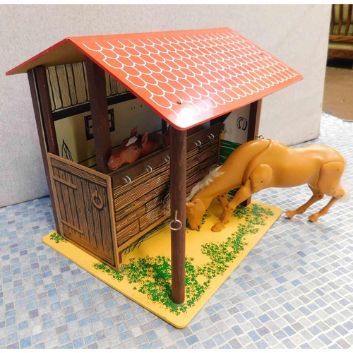 604 - Vintage toy stable with horses