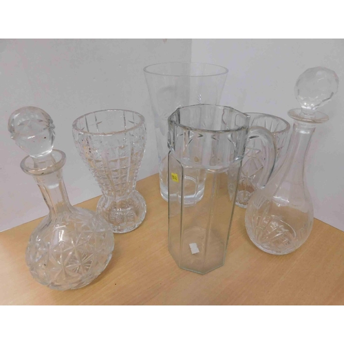 672 - Collection of cut glass