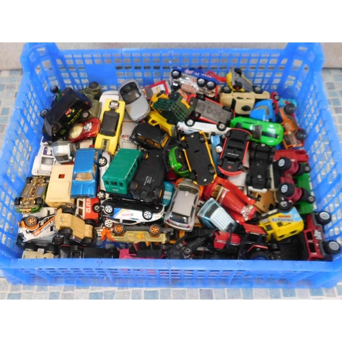 674 - Mixed selection of diecast cars