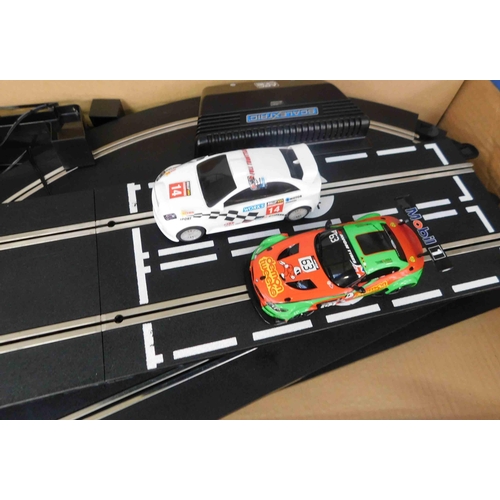 805 - Ultimate rivals Scalextric racing set