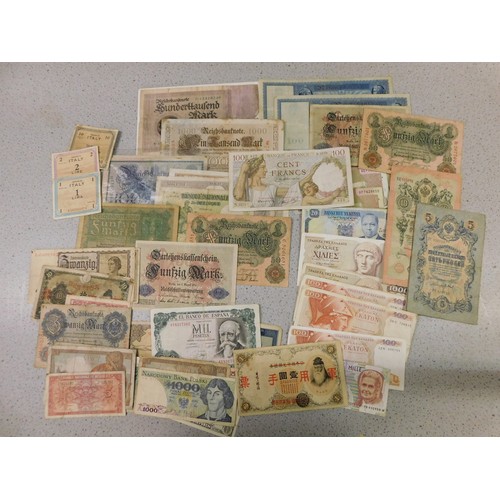 129a - World banknotes