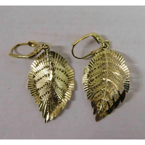 116 - 14ct Gold - filigree leaf earrings - 3.9g weight