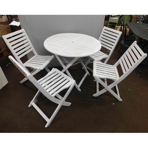 552 - Painted hardwood garden table and 4 chairs + parasol