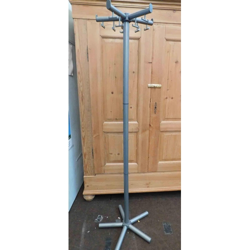 624 - Coat stand - approx. 70