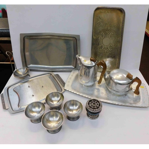 73 - Stainless steel & mixed metal ware