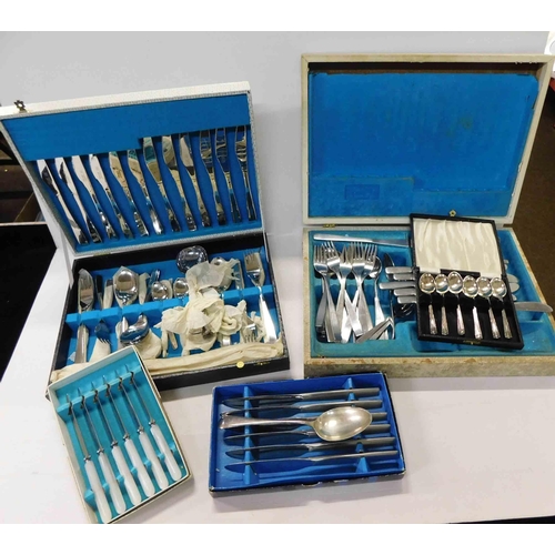 83 - Mixed - cutlery sets