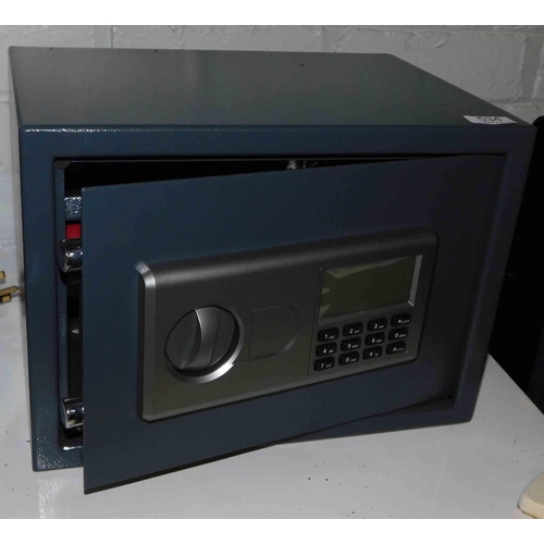 534 - Unused Intelligent Electronic Safe (with box) and keys etc.