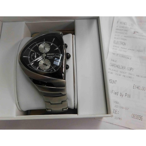 721 - Boxed Seiko gents watch with certificate & original receipt