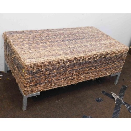 747 - Woven coffee table with storage