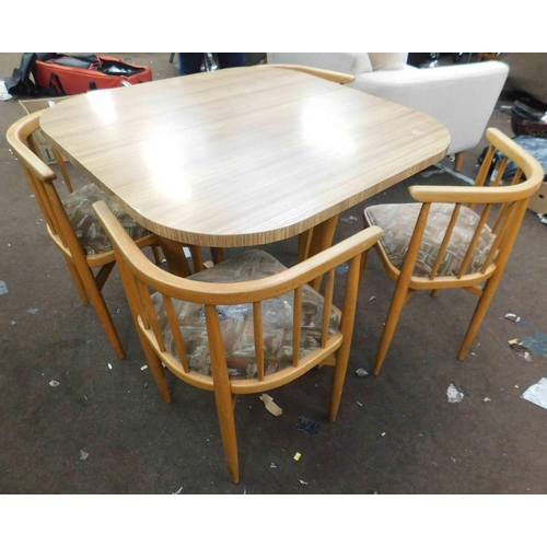 759A - Retro table and 4x chairs