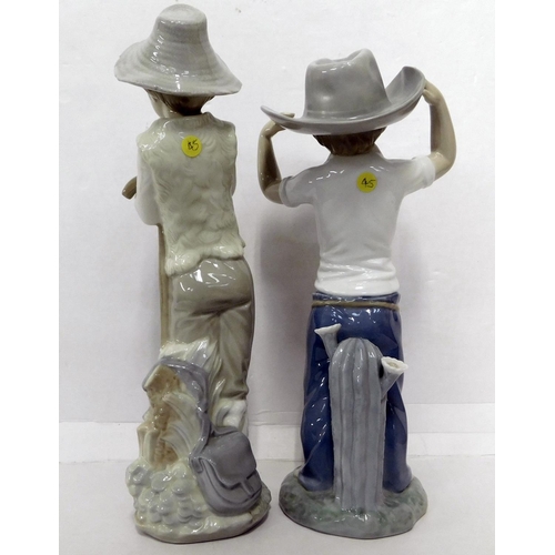 130 - Nao - Big hat cowboy 25cm 0182 - & Boy holding a bird 25.5cm