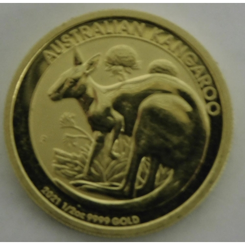 45C - Australian Mint - Kangaroo 2021 - half ounce $50 dollar coin - struck in 9.999 fine gold - weight 15... 