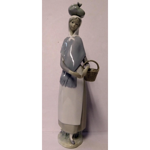 60 - Lladro - Marketing day Model No 4502 retired - 35cm tall - no damage