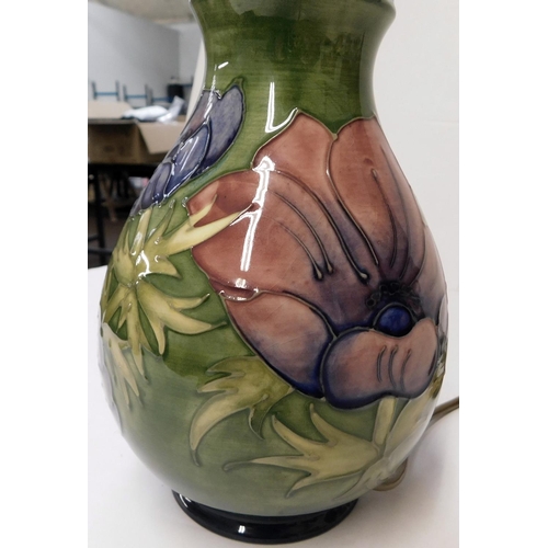 92 - Moorcroft - Anemone lamp base - height 21cm - no damage