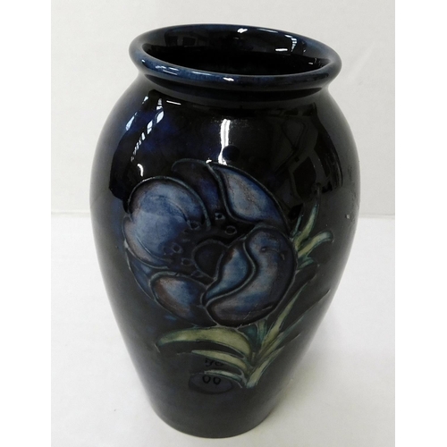 98 - Moorcroft - Anemone vase - paper label on base -no damage