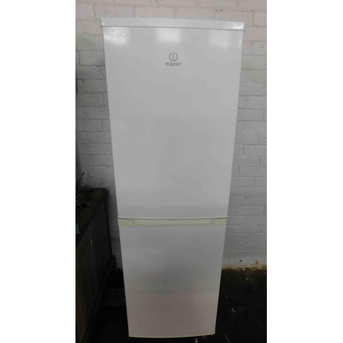 533 - Indesit fridge freezer W/O