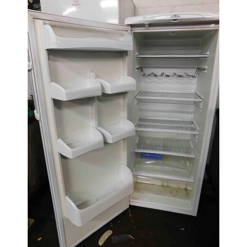 534 - Hotpoint RLS64 larder fridge w/o