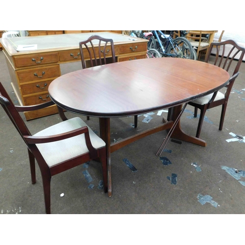 546 - Mahogany coloured extending table & 3 chairs