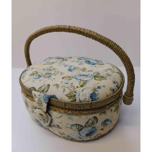 162 - Vintage - sewing basket
